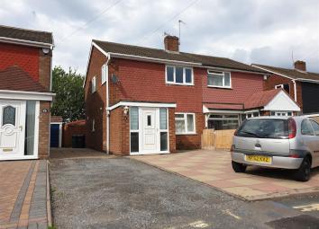 Semi-detached house To Rent in Wednesbury