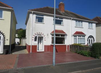 Semi-detached house For Sale in Wednesbury