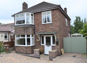 Detached house For Sale in Swadlincote