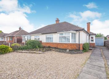 Bungalow For Sale in Hinckley