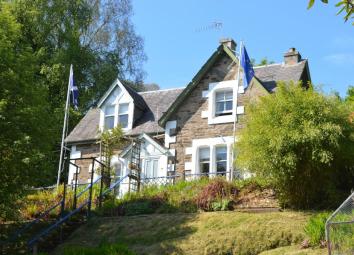 Detached house For Sale in Helensburgh