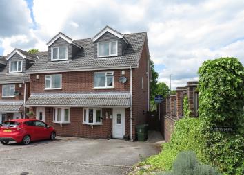 Semi-detached house For Sale in Heanor
