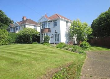 Detached house For Sale in Swansea