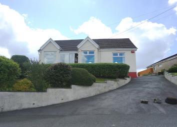 Detached bungalow For Sale in Llanelli