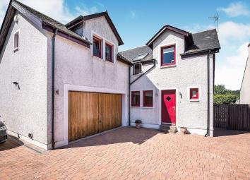 Detached house For Sale in Linlithgow