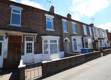 Terraced house For Sale in Burton-on-Trent