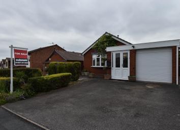 Detached bungalow For Sale in Bromsgrove