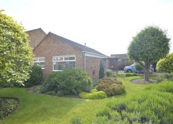 Detached bungalow For Sale in Tewkesbury