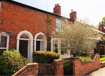 Cottage For Sale in Warwick