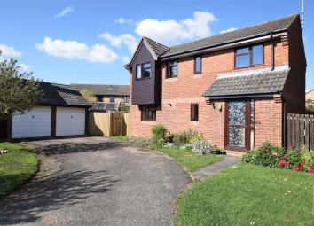 Detached house For Sale in Daventry