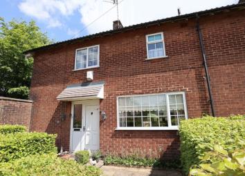End terrace house For Sale in Macclesfield