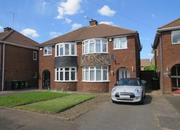 Semi-detached house For Sale in Oldbury