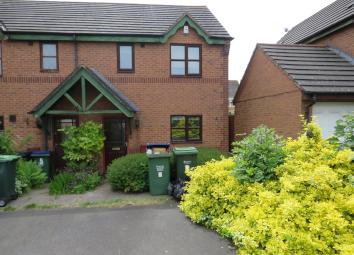 End terrace house For Sale in Tipton
