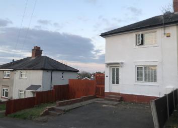 Semi-detached house To Rent in Dudley