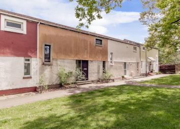Terraced house For Sale in Livingston