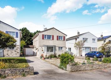 Detached house For Sale in Porthcawl