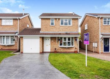 Detached house For Sale in Burton-on-Trent