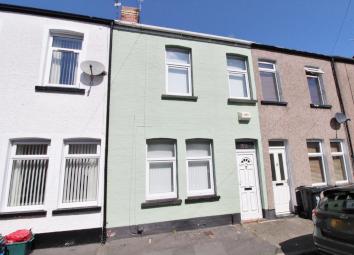 Terraced house For Sale in Newport