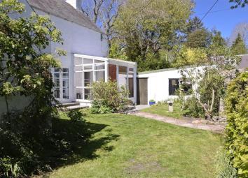 Detached house For Sale in Selkirk
