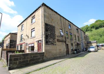 End terrace house For Sale in Todmorden