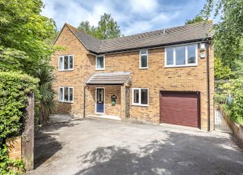 Detached house For Sale in Stroud