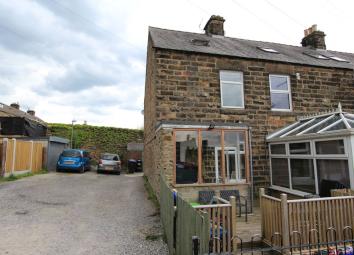 End terrace house For Sale in Matlock
