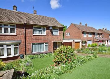 Semi-detached house For Sale in Chatham