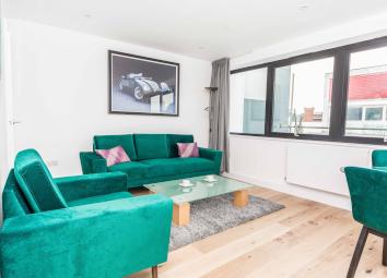Flat To Rent in Farnborough