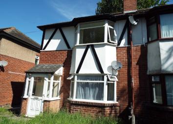 Semi-detached house To Rent in Wolverhampton