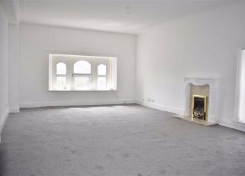 Flat For Sale in Swansea