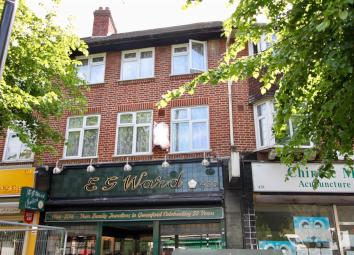 Flat For Sale in Greenford