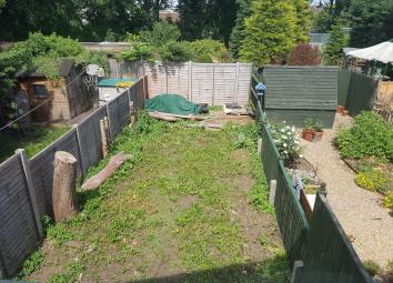 Terraced house To Rent in Reading