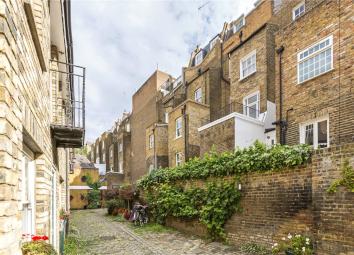 Mews house To Rent in London