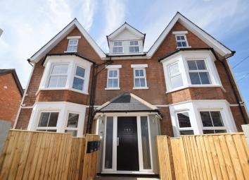 Flat To Rent in High Wycombe