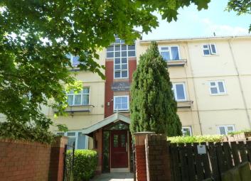 Flat For Sale in Gloucester