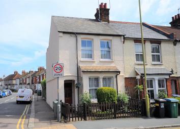 End terrace house For Sale in Watford