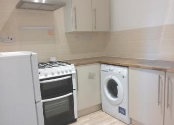 Flat To Rent in South Croydon