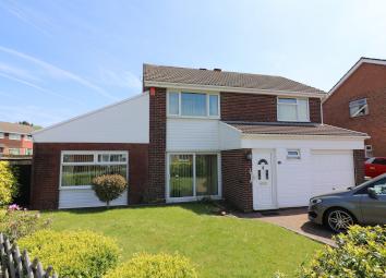 Detached house For Sale in Cardiff