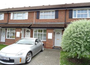 Terraced house For Sale in Addlestone