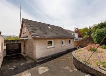 Detached house For Sale in Edinburgh