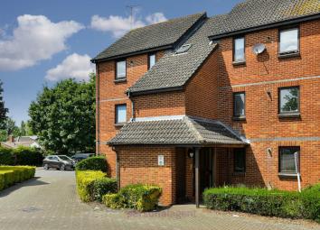 Flat To Rent in Epsom