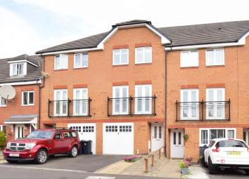 Town house For Sale in Ashford