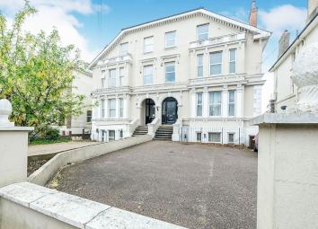 Flat To Rent in Tunbridge Wells