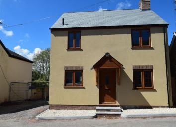 Detached house For Sale in Chard