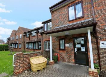 Flat For Sale in Harrow