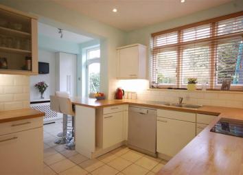 3 Bedroom Semi-detached house to rent