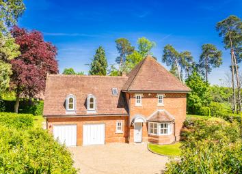 Detached house To Rent in Henley-on-Thames
