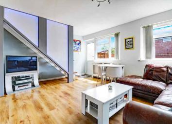 Terraced house For Sale in Maidenhead