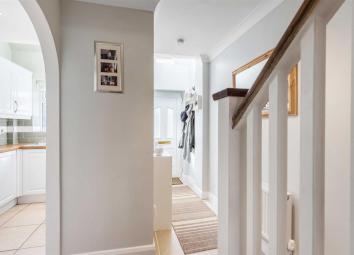 Terraced house For Sale in Eastbourne