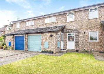 Terraced house For Sale in Wokingham